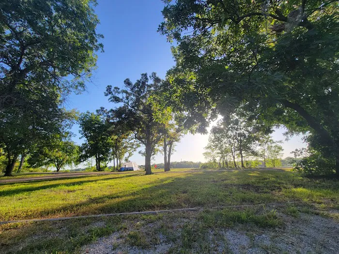 Oak Point Campground Picture 2