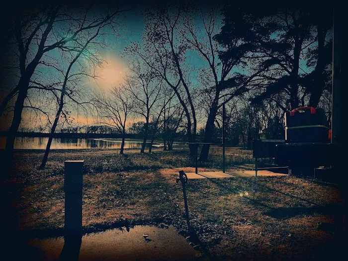 El Dorado Lake - Bluestem Point Area - Sunflower Meadow Picture 1