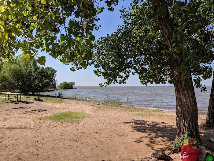 M&M Point Campground Picture 10