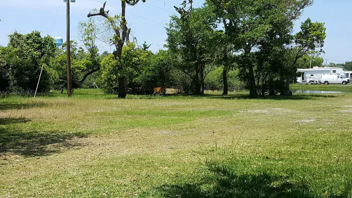 Island Hide-A-Way Campground Picture 3