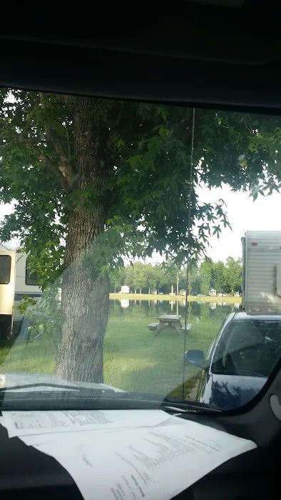 Thomson Lake Recreation Park Picture 4