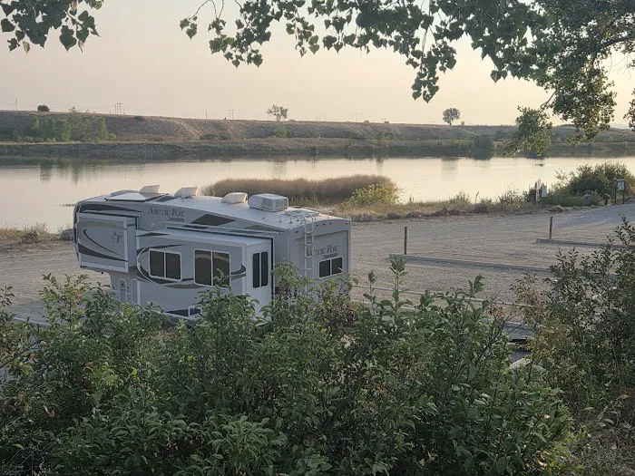 Afterbay South Campground Picture 1