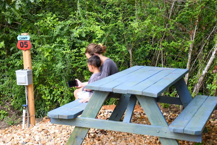 Flynn's Camping Grounds Picture 1