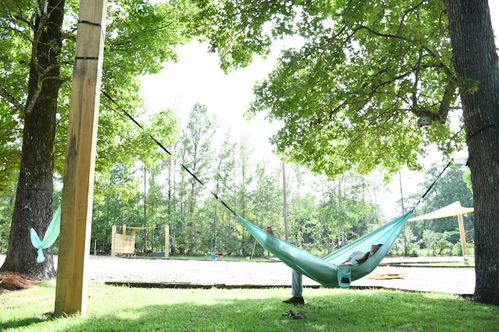 Flynn's Camping Grounds Picture 6