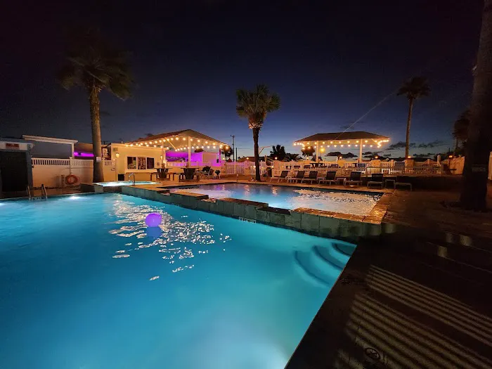 Tropic Island Resort Picture 2