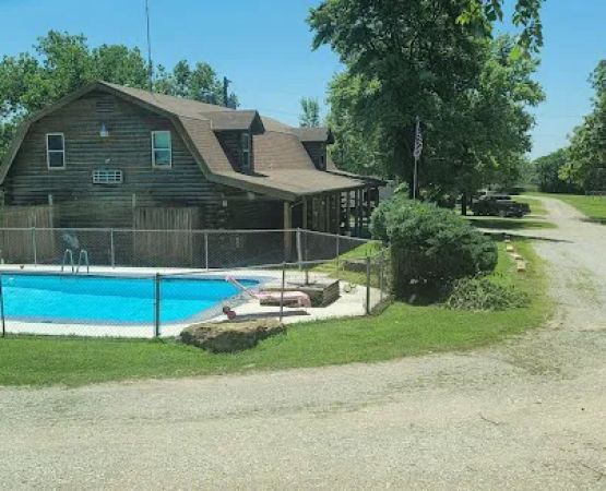 Topeka Hilltop Campground