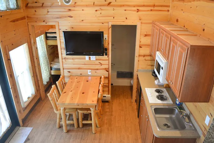 Kansas City West / Lawrence KOA Holiday Picture 7