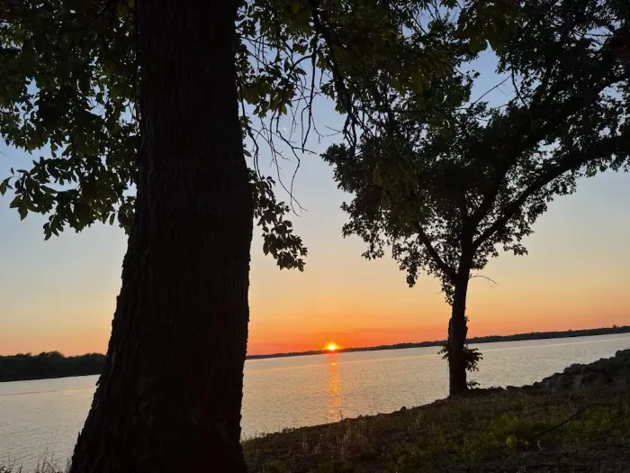 Arrow Rock Park Campground Picture 8