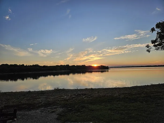 Arrow Rock Park Campground Picture 9