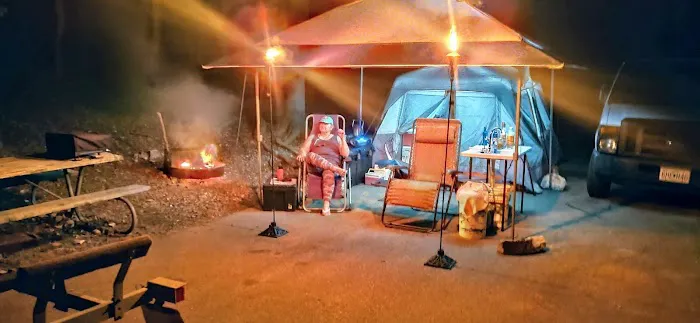 HAWKER POINT Picture 1