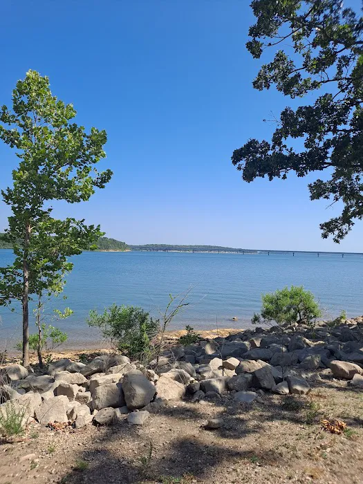 HAWKER POINT Picture 5