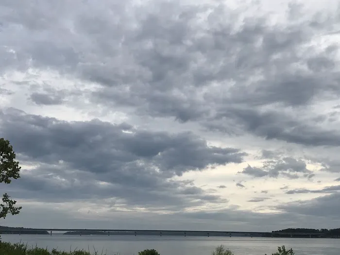 HAWKER POINT Picture 4