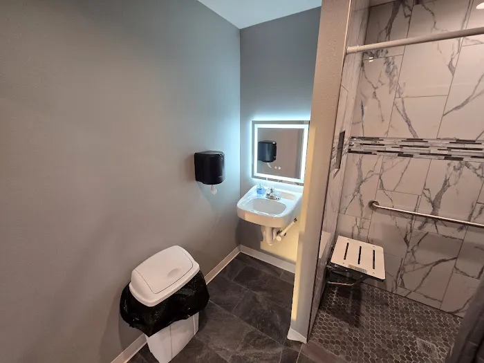 Caravan RV Picture 8