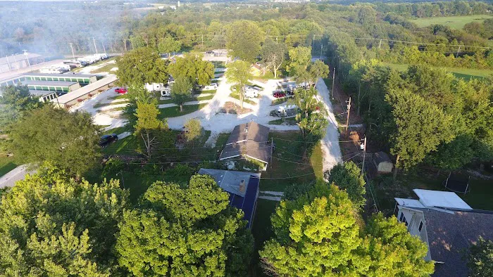 Cook's RV Motor Park Picture 1