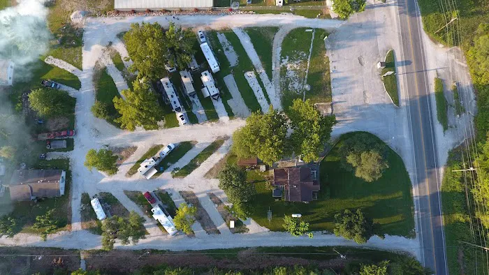 Cook's RV Motor Park Picture 7