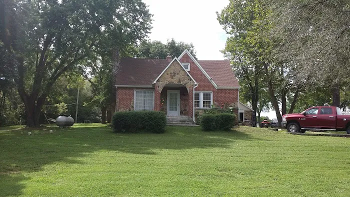 Cook's RV Motor Park Picture 5