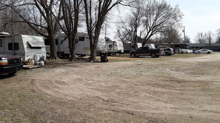 Peaceful Campground Picture 3