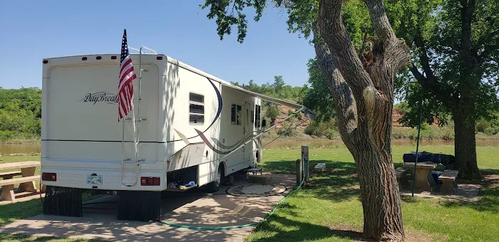 River Road Campground Picture 4