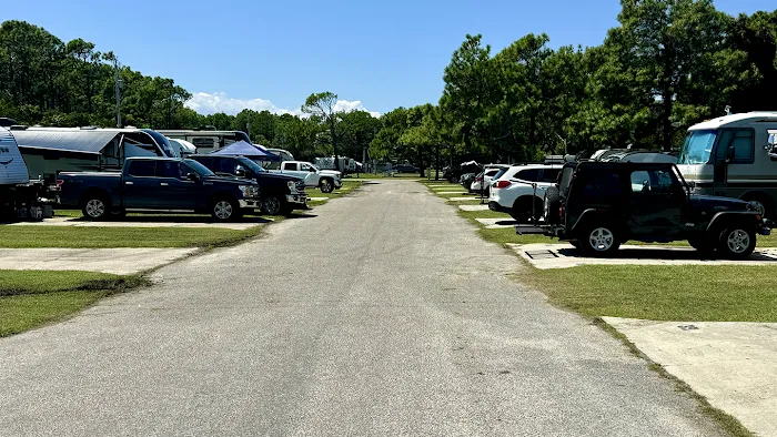 Ocean Waves Campground Picture 4