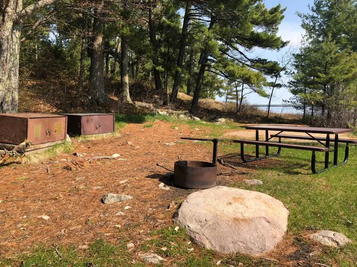 Sphunge Island East K31 Campsite Picture 1