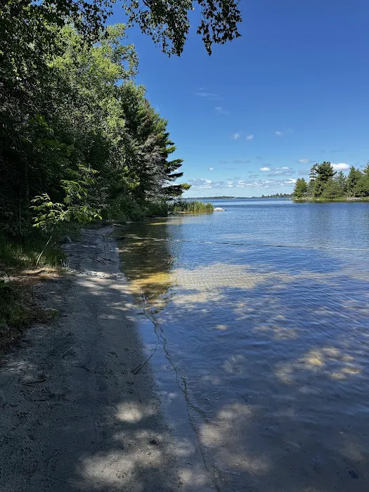 HB Sugarbush Island West K33 Houseboat Campsite Picture 7