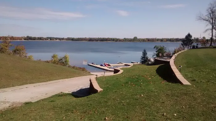 Summer Sands Lake Club Picture 4