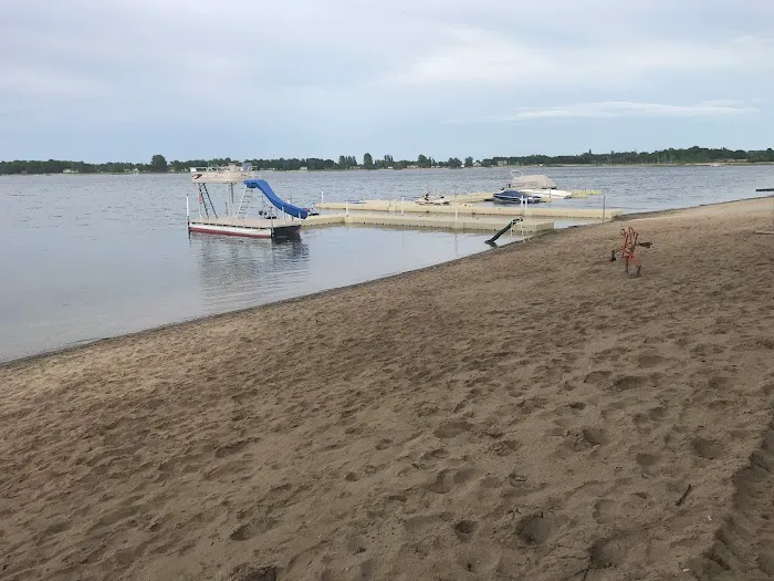 Summer Sands Lake Club Picture 7