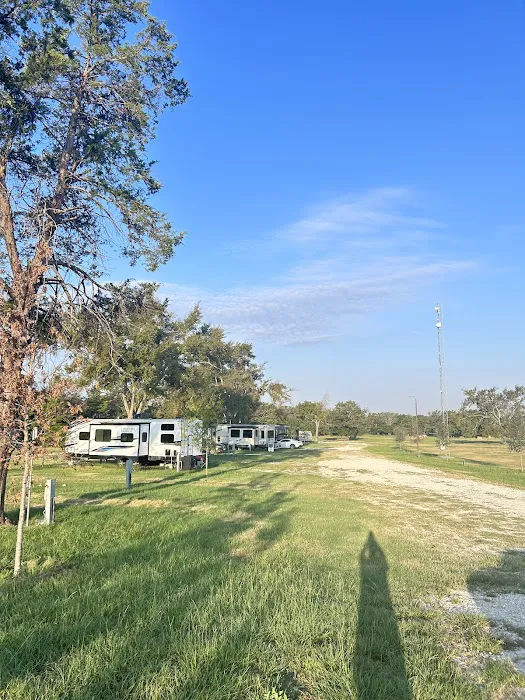 Pull Through RV Park Picture 6