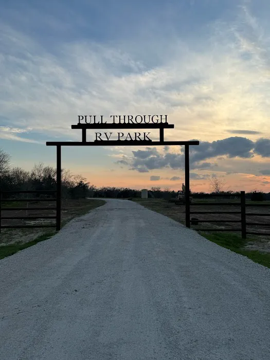 Pull Through RV Park Picture 8