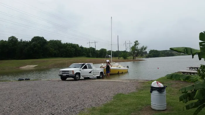 Sunset Cove Marina- Campground & RV Resort Picture 6