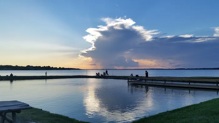 Sunset Cove Marina- Campground & RV Resort Picture 4