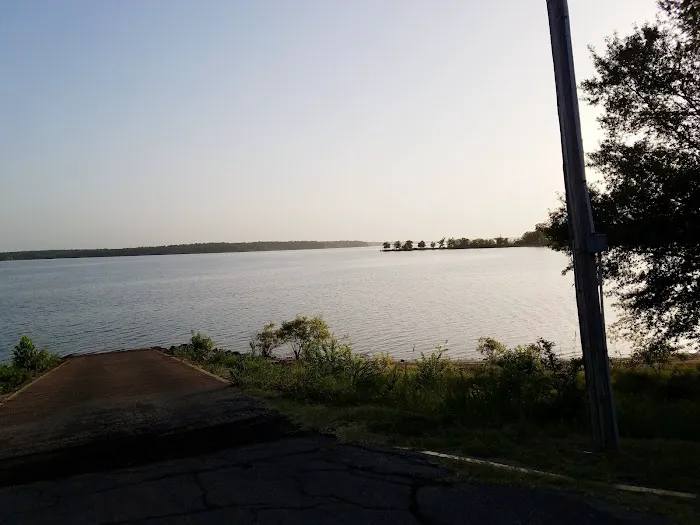 Pat Mayse East Campground Picture 2