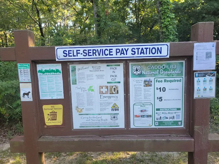 West Lake Davy Crockett Campground Picture 2