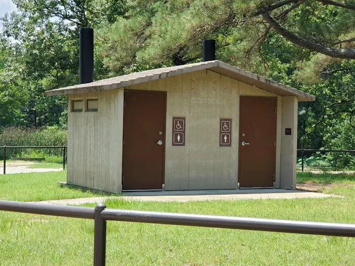 West Lake Davy Crockett Campground Picture 4