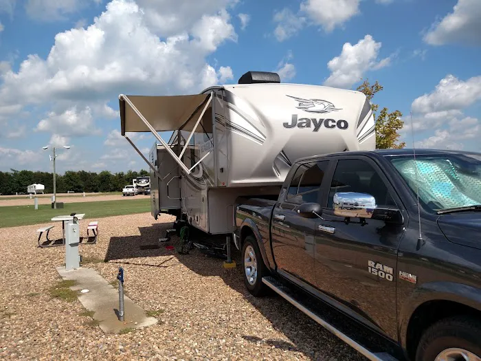 Sunrise RV Park Picture 8