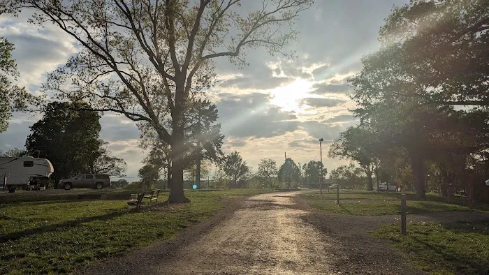 Lone Star Lake Park Campground Picture 4