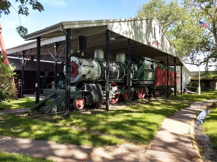 Pioneer Village Campground Picture 10