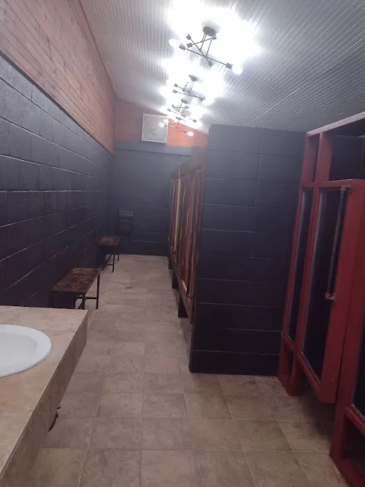 Iron Eagle Resort Picture 6