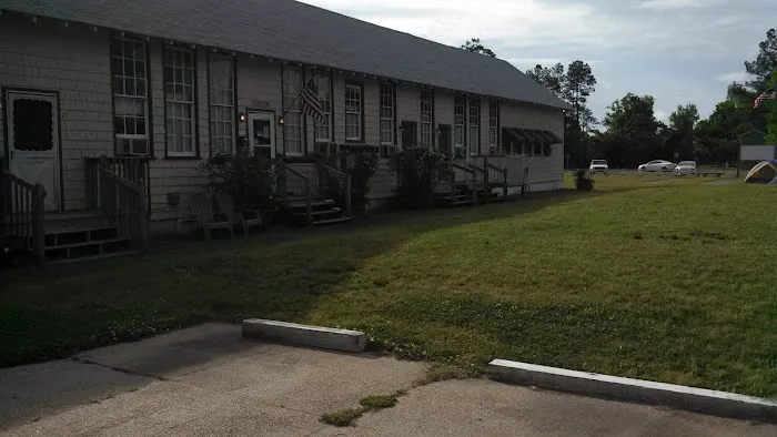 Adventure Bound Campground & Hostel Picture 7