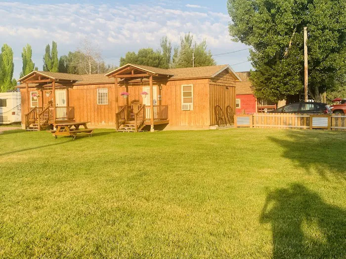 Lazy R Campground & Cabins Picture 4