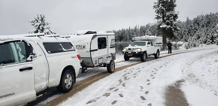 Lower Paintrock Lake Campground Picture 2