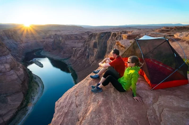 How to Camp in Canyon Rim Overhang Camps: Tips for an Incredible Experience