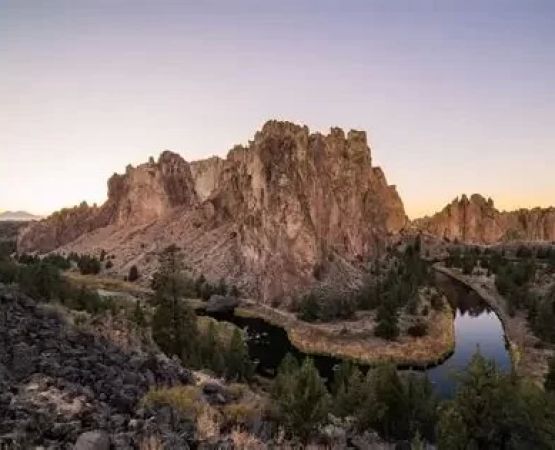 How to Camp Near Folded Rock Formations: A Guide to Exploring Natural Wonders