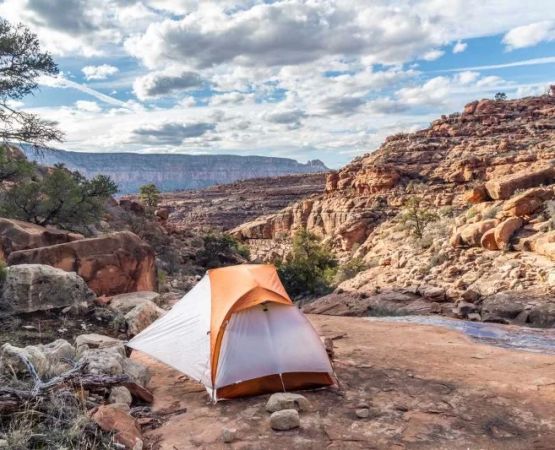 How to Camp in Step Canyon Floors – Expert Tips for Safe and Scenic Adventures