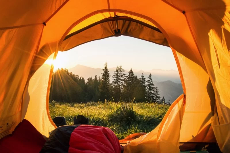 How to Camp During Daylight Saving Time Changes: Smart Outdoor Tips for a Smooth Transition