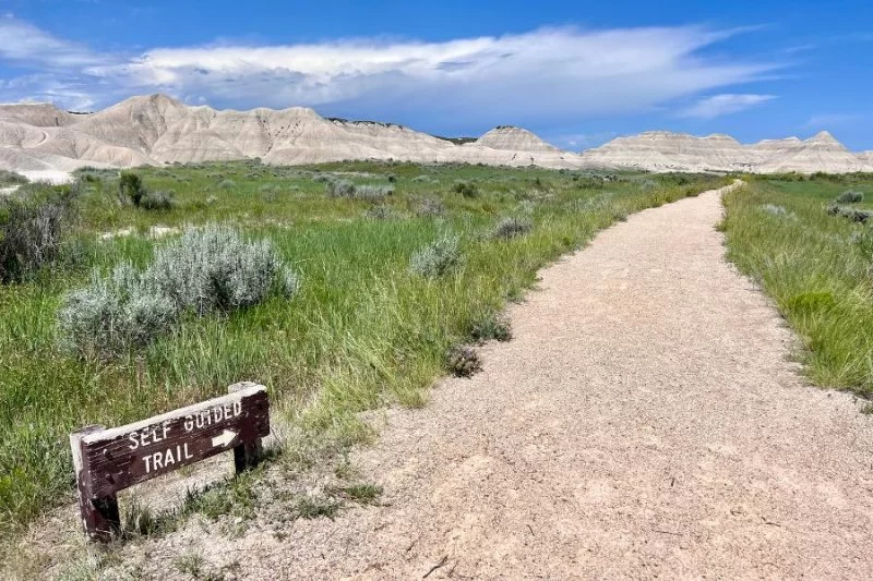 How to Camp in Rolling Eroded Plateaus: A Guide to Unique Outdoor Adventures