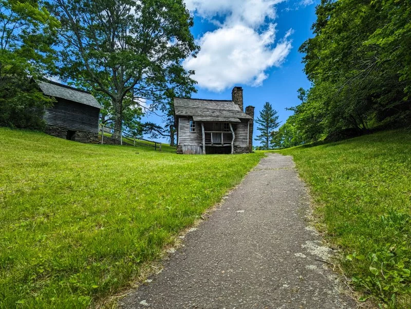 Best U.S. Campgrounds for Bluff Ridge Hikes