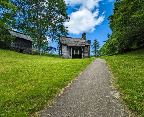 Best U.S. Campgrounds for Bluff Ridge Hikes