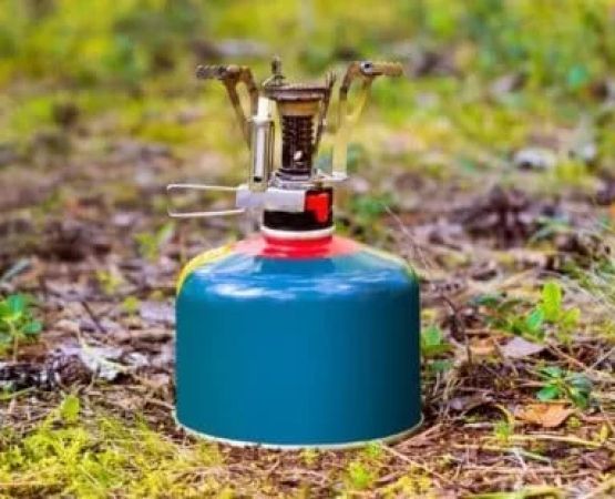 Choosing the Right Camp Stove: Canister vs Liquid Fuel