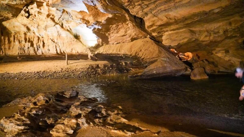 How to Camp Near Caves & Caverns Safely: Expert Tips for Adventurous Travelers